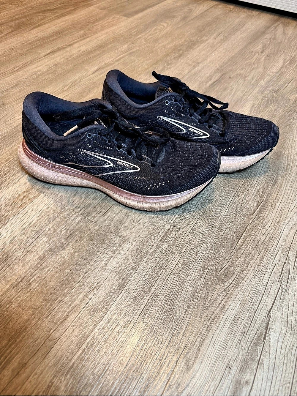 Brooks Glycerin 19 Women’s 9.5 D Wide Black Rose Gold Running Shoes